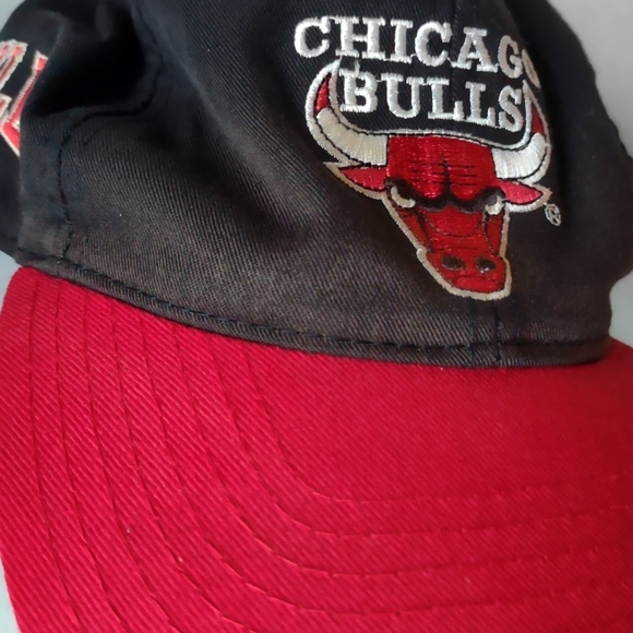 Vintage Chicago Bulls Twins Enterprise SnapBack Hat Cap NBA Graffiti Double Logo - Picture 8 of 12